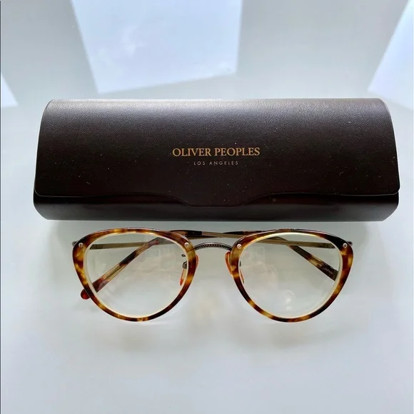 Oliver Peoples OP-9 Vintage 1980s Tortoise Eyeglasses in Mint Condition - Picture 6 of 15